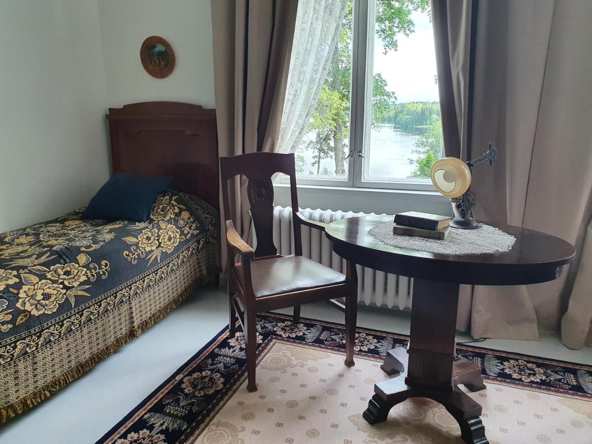 Neitsytniemen Kartanohotelli Virasoja Eksteriør bilde
